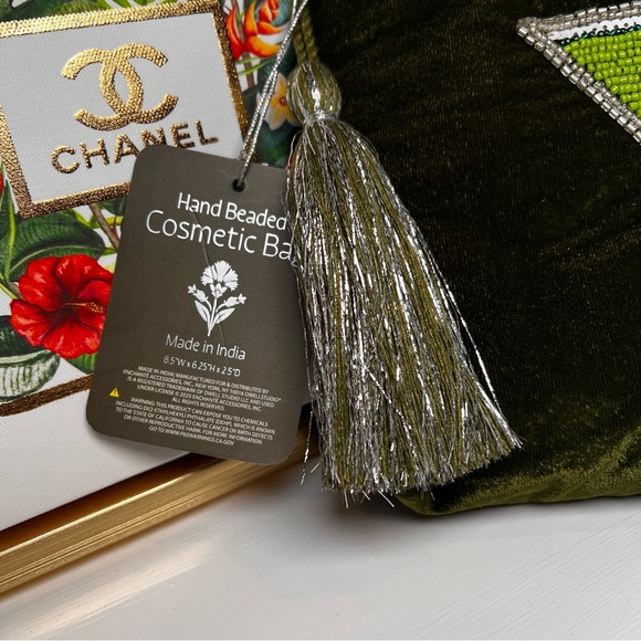 Hand Beaded Velvet Martini Cosmetic Bag or Clutch with Tassel - Picture 4 of 7